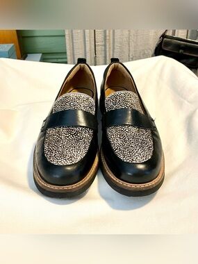 Clarks Glick Avalee Loafers - Wmn Sz 8.5 - Black & Leather Speckled Calf Pelt